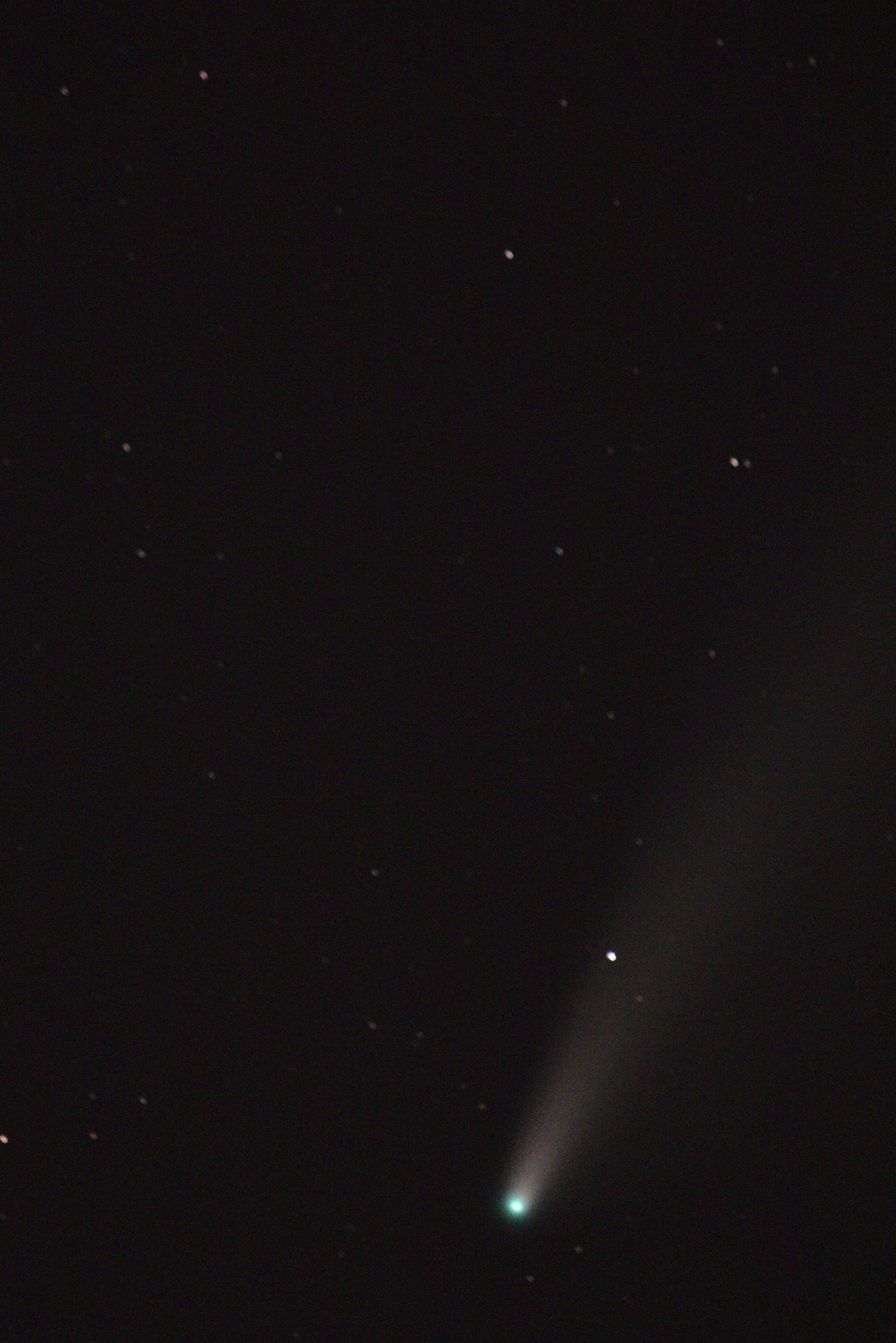 another fine picture of the amazing Comet NEOWISE
